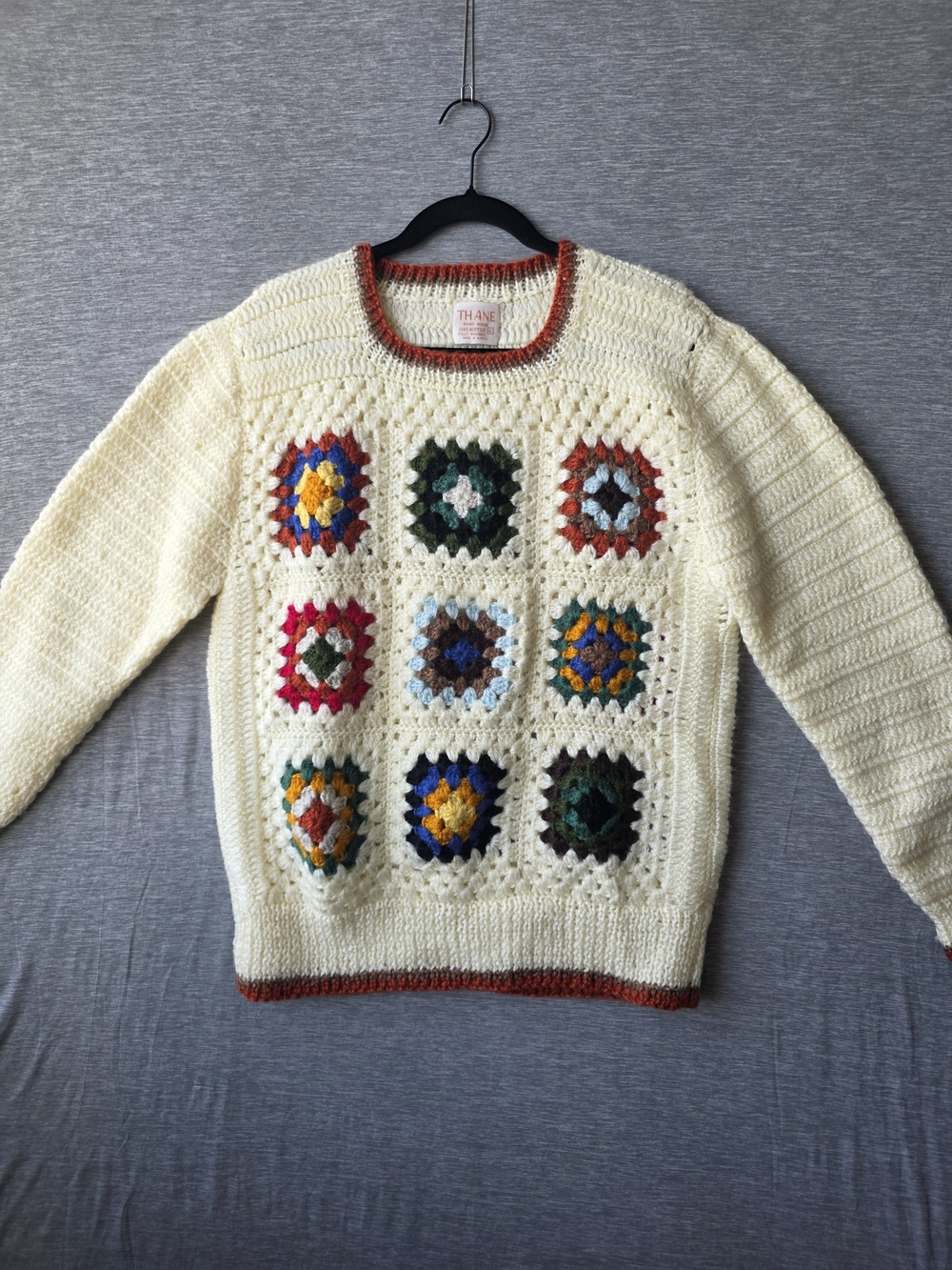 Vintage 70s Thane Hand Made Crochet Granny-Square Sweater L